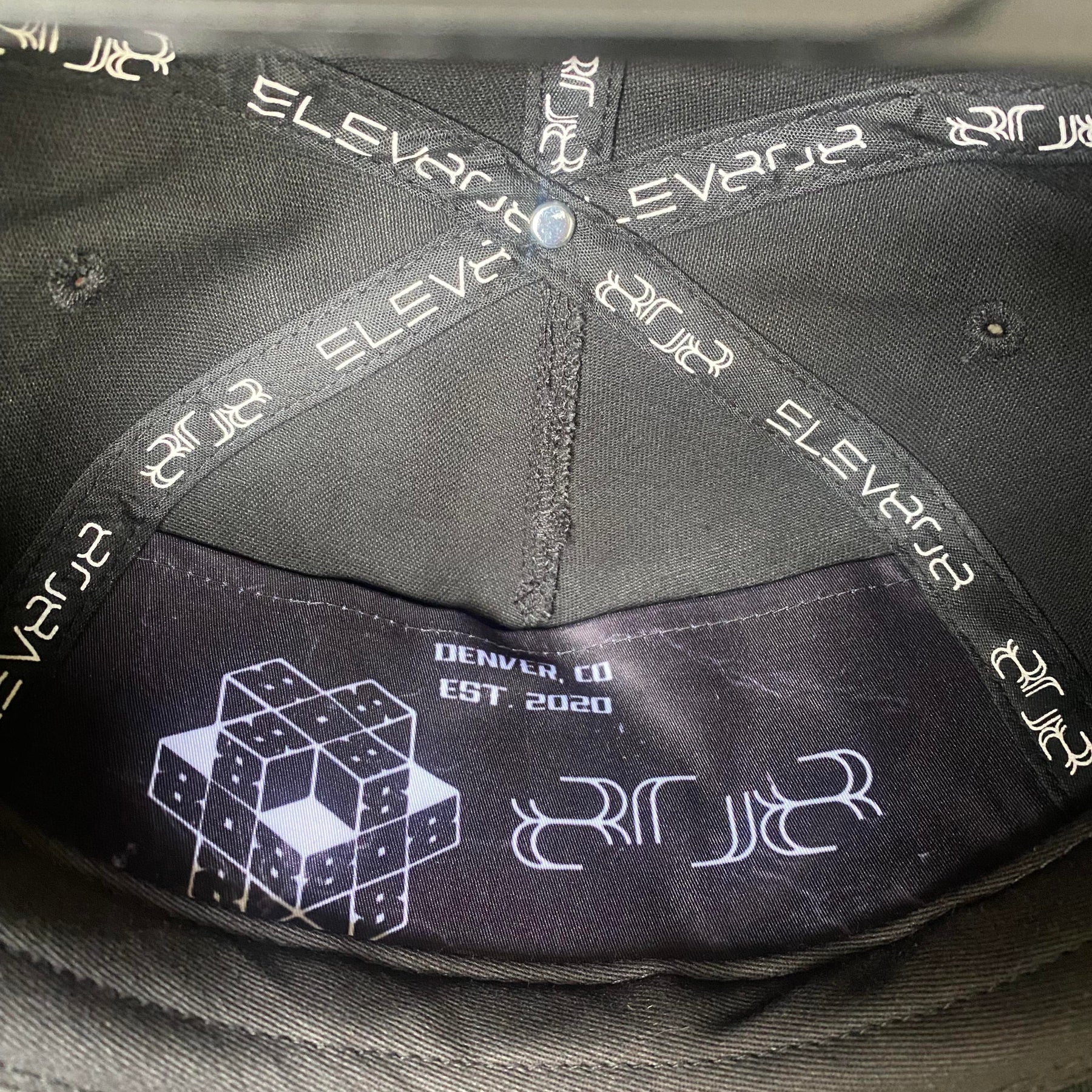ELEV808 RETRO SNAPBACK LE75